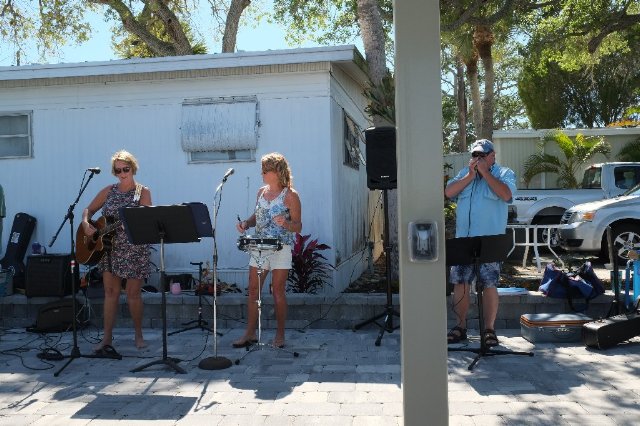 Music on the Pavilion by The Bishops and Friends - Photos by Roger Cissa - Slide 50