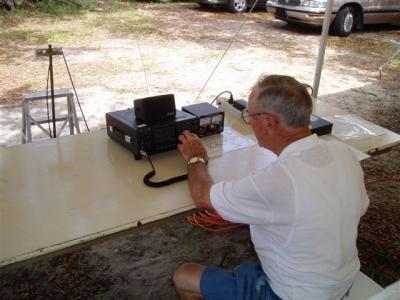 EARS/TARC Field Day 2004 - Photos by Dan Tomcik K4OU - Slide 10