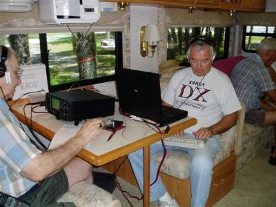 EARS/TARC Field Day 2004 - Photos by Dan Tomcik K4OU - Slide 25