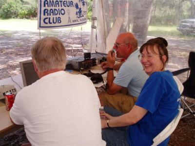 EARS/TARC Field Day 2004 - Photos by Dan Tomcik K4OU - Slide 26