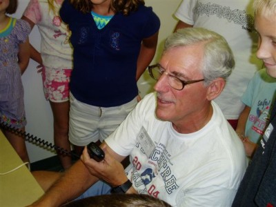 Ham Radio Demo for Summer Camp Kids at Tringali Center -  Photos by Martin W4MHH - Slide 55