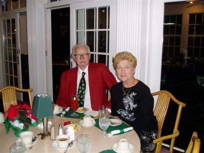 2003 - Christmas Party - Photos by Martin W4MHH - Slide 5