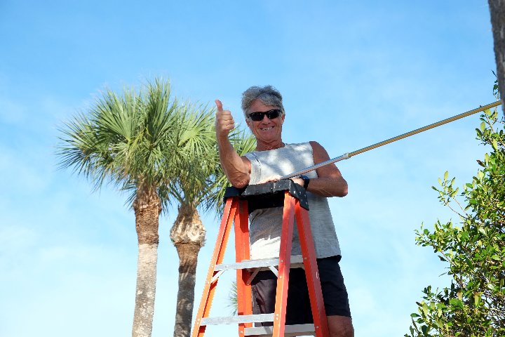 2023 Christmas Decorating at Gulf to Bay - Slide 5