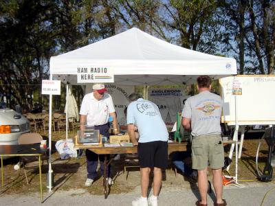 Charlotte County Hamfest 2004 - Slide 19